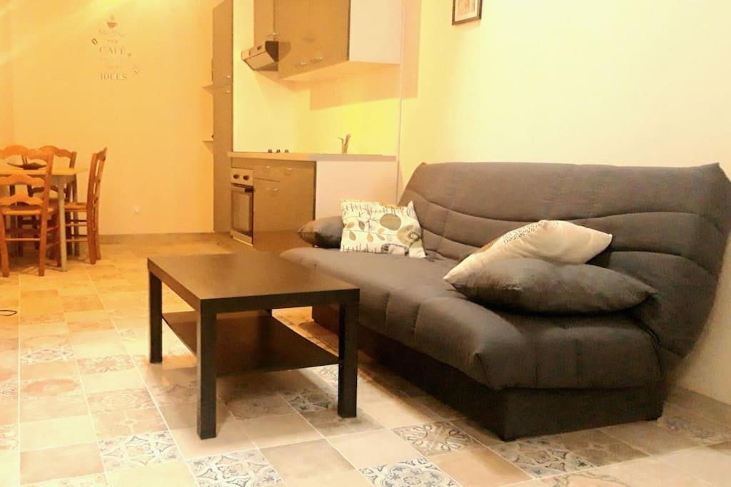 Logement Neuf Et Cosy Proche Centre Ville チノン エクステリア 写真
